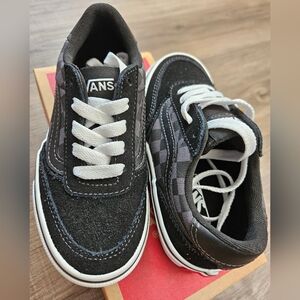 New Kids Sneakers, s.11